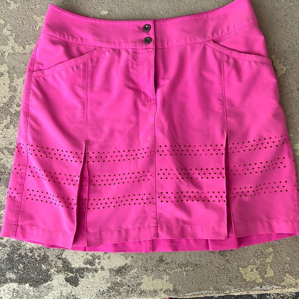 Like new Chase 54 athletic bright pink skort